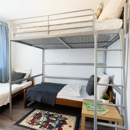 דירה Medences, Teraszos Uj Apartman Parthoz Koezel